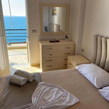 סרנדה Apartment With Huge Sea View Balcony מראה חיצוני תמונה